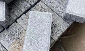 透水磚的主要優(yōu)勢是什么？為什么在城市建設(shè)中越來越受歡迎？